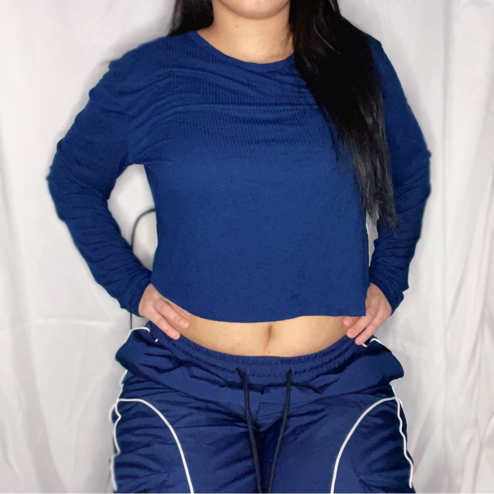 NAVY BLUE CROP TOP